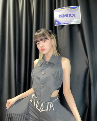 nmixx_20220512_2_3.jpg